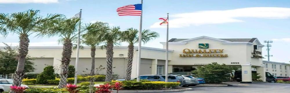 Quality Inn & Suites Tampa-Ybor City Exterior photo